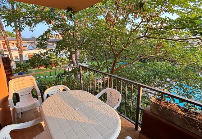 Apartment in Palamós - 3-SOM 105